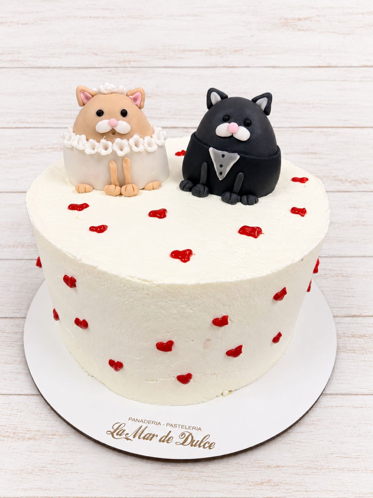 Tarta de boda personalizada con dos gatos en zaragoza