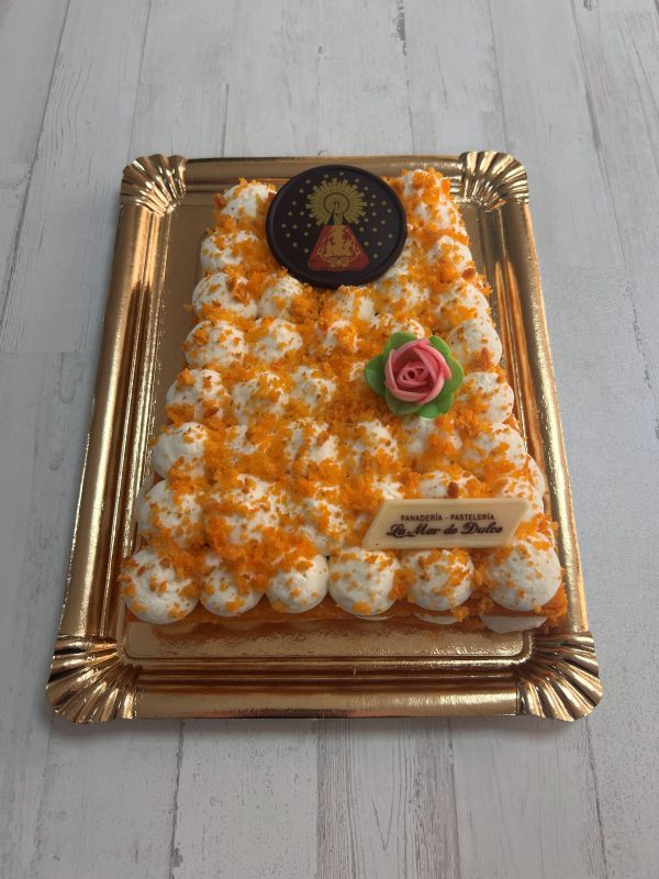 El manto del pilar Carrot Cake